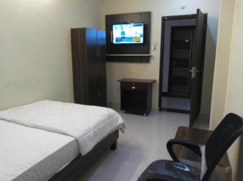 Oyo Flagship 80855 Hotel R Grand Vijayawāda Exterior foto